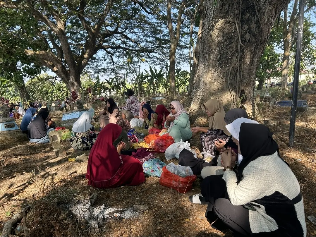 BBK 8 Universitas Airlangga Hadiri Tradisi Sedekah Bumi, Wujud Pembelajaran Budaya Lokal Mendukung SDGs 11