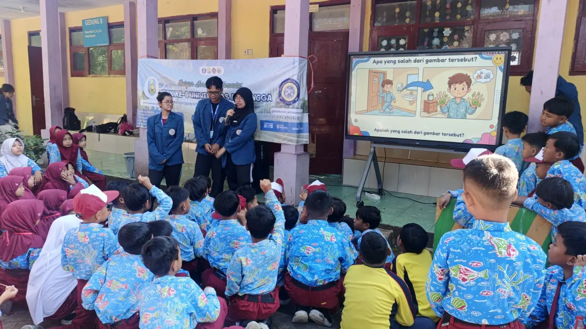 Tanamkan Kebiasaan Sehat Sejak Dini, Mahasiswa BBK 8 UNAIR Gelar CERDAS PHBS di SDN 1 Widoropayung