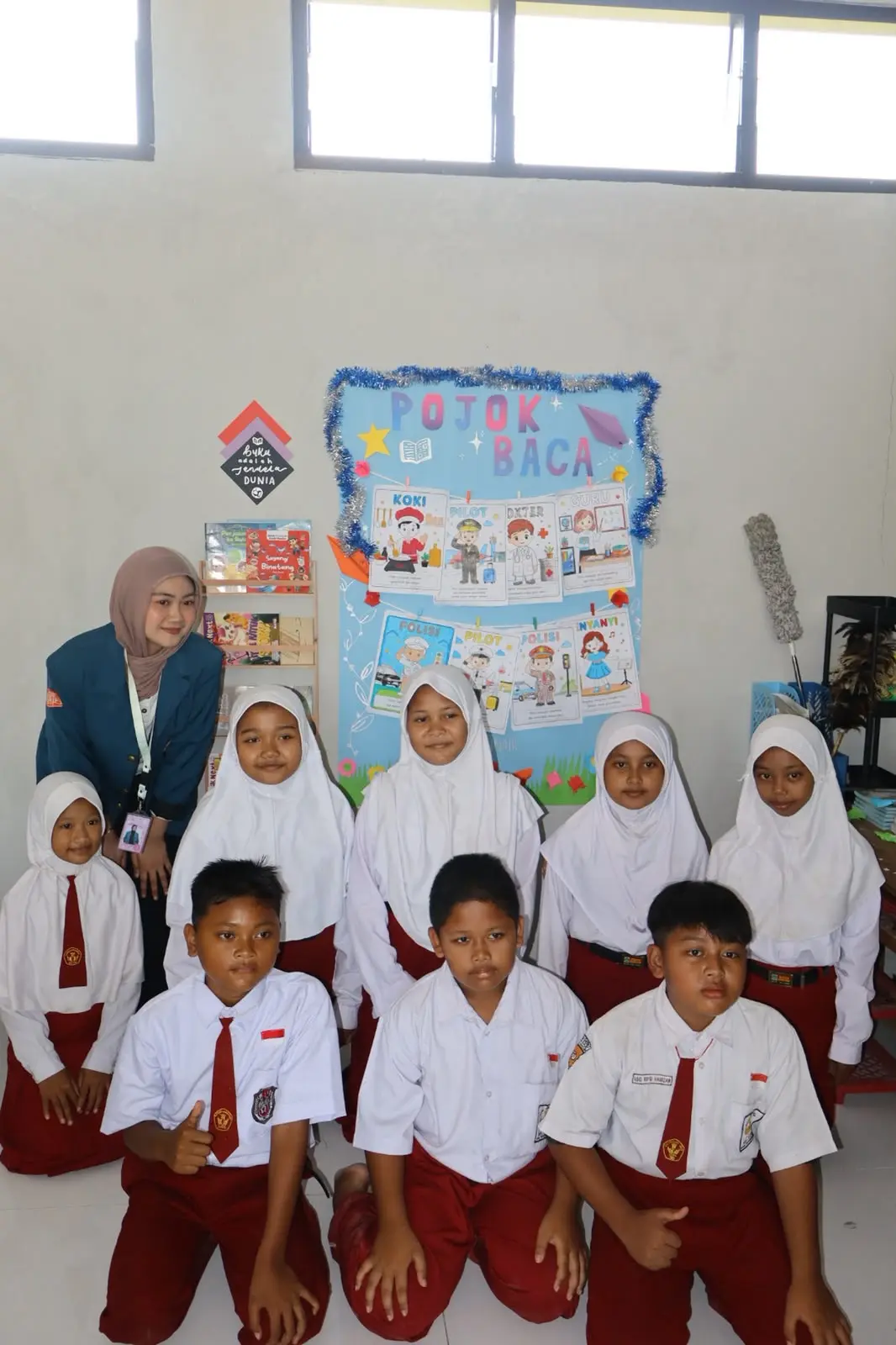 KKN BBK8 UNAIR Hidupkan Pojok Baca SD Simbatan Lewat Program REBACA untuk Mendukung SDG 4 Pendidikan Berkualitas