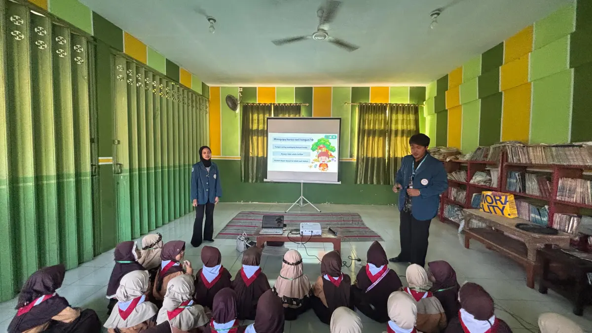 BBK 8 Desa Bades 1 Lumajang Gelar Sosialisasi PHBS di MIS Nurul Islam 01 dan 02 - Mendukung SDGs 3 dan SDGs 4.