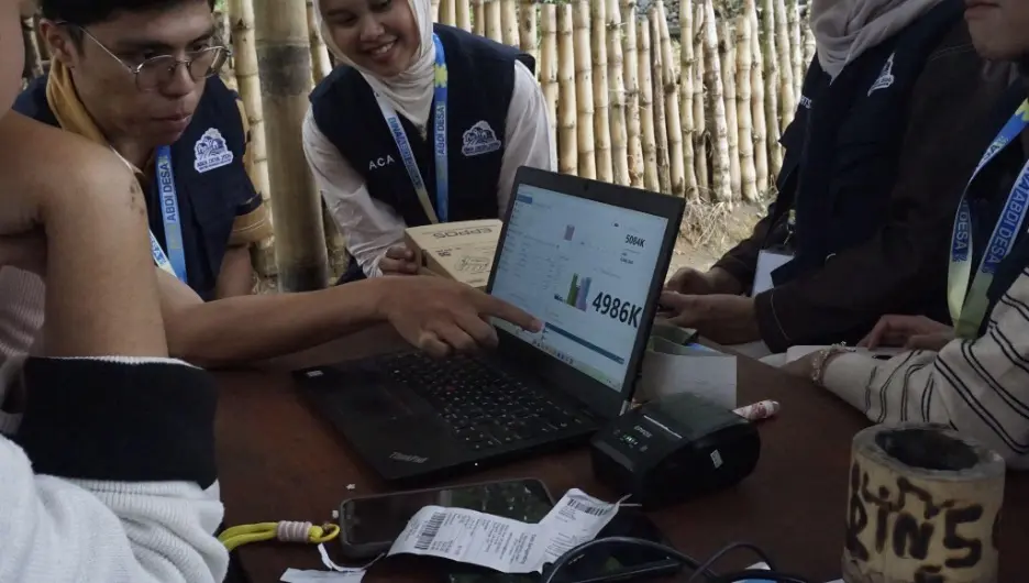 Digitalisasi Kasir BUMDes Kandangan oleh Mahasiswa UNAIR Tingkatkan Efisiensi