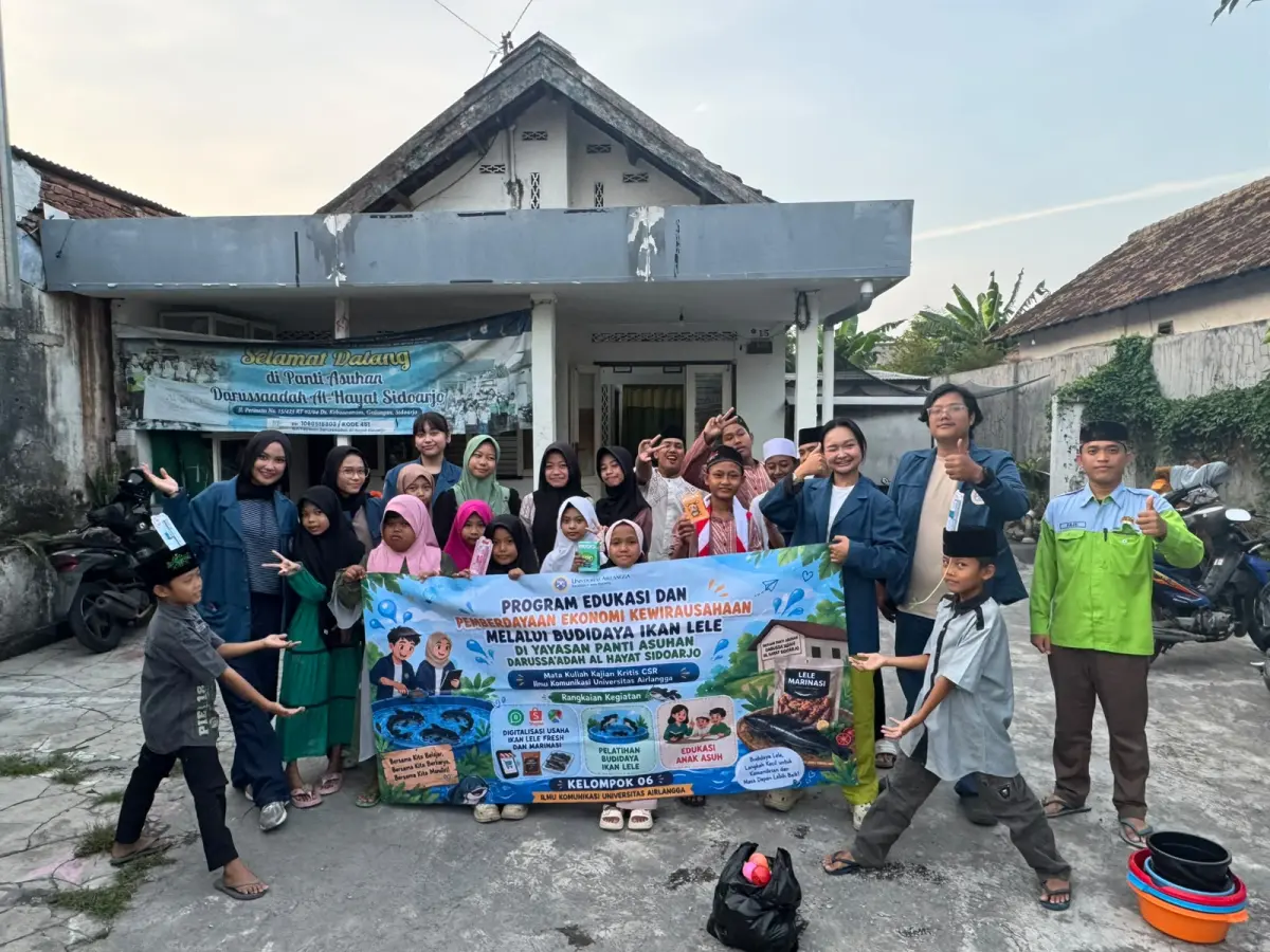 Mahasiswa Komunikasi Universitas Airlangga Berdayakan Panti Asuhan Darussa’adah Al Hayat Lewat Budidaya “Roemah Lele” di Sidoarjo
